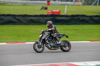 Evening Adv_Mid Group Black Bikes